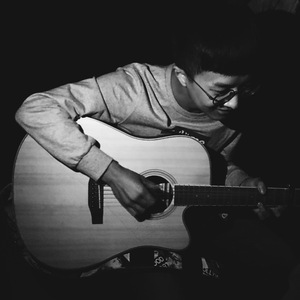 美女老师用丝袜踩我的🐔出精子的照片
