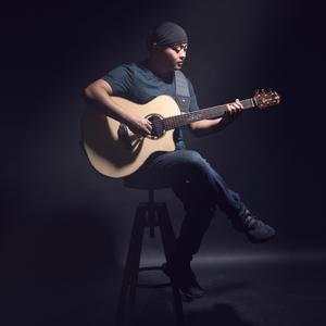 美女老师用丝袜踩我的🐔出精子的照片
